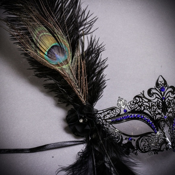Peacock Feather Venetian Laser Cut Masquerade Mask for Women - Picture 3 of 4